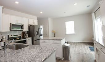 1179 Misty Creek Dr, Aberdeen, NC 28315