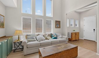 1044 Cristanos Dr, Bernalillo, NM 87004