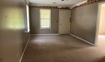 1701 Woodview Cir, Amory, MS 38821