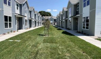 5600 Trueman St #B, Chubbuck, ID 83202