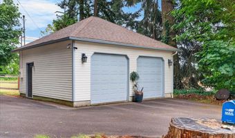 935 SPRINGHILL Dr, Albany, OR 97321