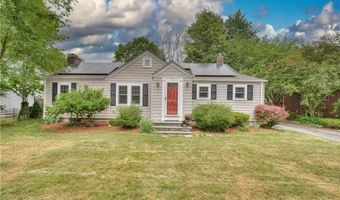 16 Evergreen St, Barrington, RI 02806