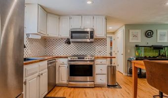 94 Whitehead Rd, Coventry, RI 02816