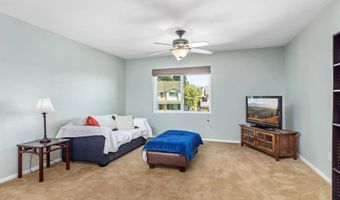 301 Arlington Dr, Oceanside, CA 92057