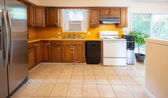 664 Bay Rd, Belchertown, MA 01007