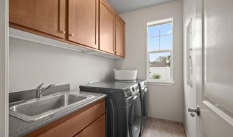 35 Pakau Pl, Kahului, HI 96732