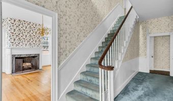 152 Church St, Belfast, ME 04915