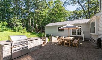 25 Copplestone Rd, Avon, CT 06001