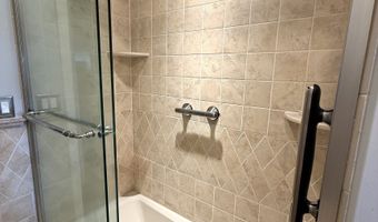 15-17 Beckerle St, Danbury, CT 06811