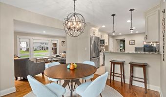 1738 E JONQUIL Ter, Arlington Heights, IL 60004