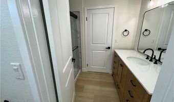 1605 W Bruin St, Los Angeles, CA 90047