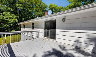 41 Piscitello Dr, Branford, CT 06405