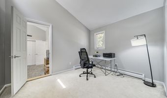 202 Shepard Home Rd, Chester, NH 03036