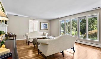91 Cindyann Dr, East Greenwich, RI 02818