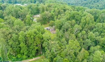 65 Lakeshore Dr, Albany, KY 42602