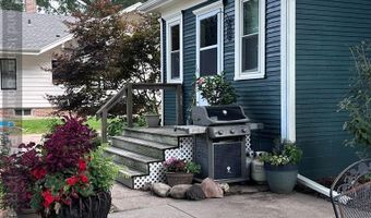 709 N St, Aurora, NE 68818