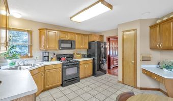 952 Three Rod Rd, Alden, NY 14004
