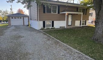 516 S 11th St, Albia, IA 62631