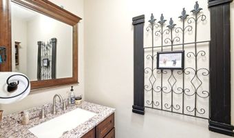 3 Butternut Dr, Alloway, NJ 07462