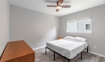 1933 Admiral Ln, Aransas Pass, TX 78336