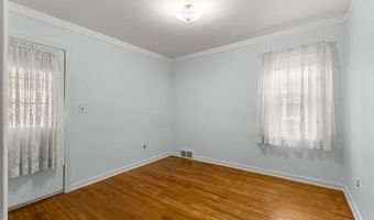 9881 Quandt Ave, Allen Park, MI 48101