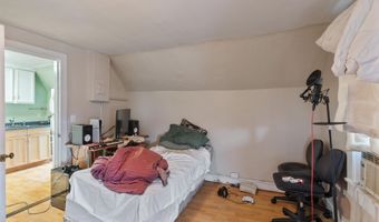 317 N Winooski Ave, Burlington, VT 05401