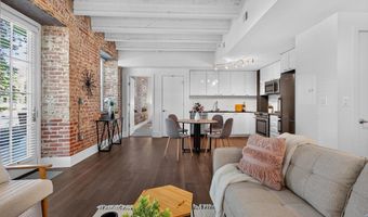 515 N WASHINGTON St 105, Alexandria, VA 22314