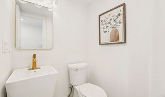 6911 Goldstone Rd, Carlsbad, CA 92009