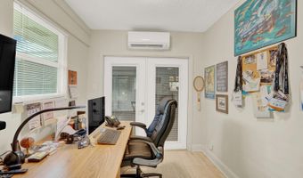 221 Orange Tree Dr, Atlantis, FL 33462