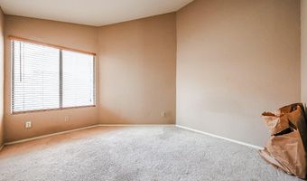 2364 W COMSTOCK Dr, Chandler, AZ 85224
