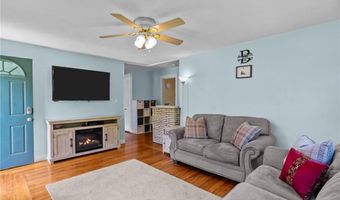 13 Angela Ct, North Providence, RI 02904