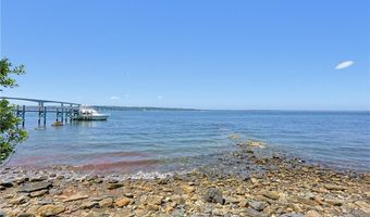 213 Seaside Dr, Jamestown, RI 02835