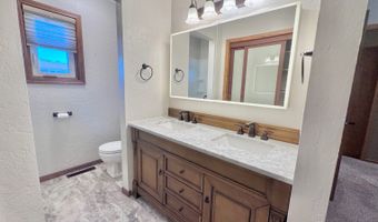 209 10th Ave NW, Bowman, ND 58623