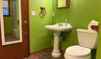 164 Bay Spring Ave, Barrington, RI 02806