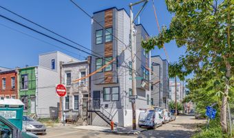 921 EDGLEY St, Philadelphia, PA 19122