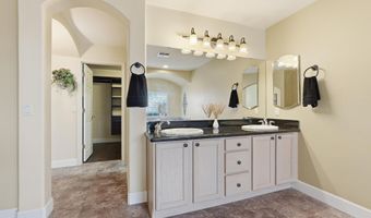 9777 N CHEMEHLEVI Dr, Casa Grande, AZ 85122