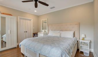 5018 SAINT DENIS Ct, Belle Isle, FL 32812