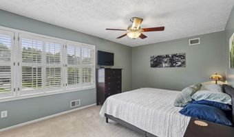 6879 Vic Ar Rd, Atlanta, GA 30360