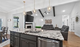 2030 Larry Ln, Bentonville, AR 72713