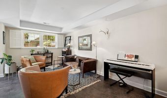 9202 BULLS RUN Pkwy, Bethesda, MD 20817