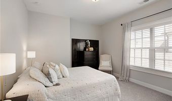 6410 Halcyon Garden Dr, Alpharetta, GA 30005