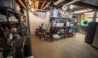 24352 State Highway Ee, Aurora, MO 65605