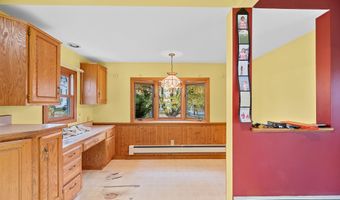 126 Foster St, Burlington, VT 05401