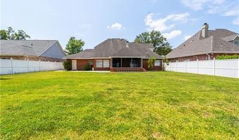 110 WOODCHASE Dr, Belle Chasse, LA 70037