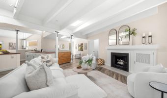 321 Valencia Rd, Aptos, CA 95003