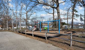 70 Mallard Rd, Bayville, NJ 08721