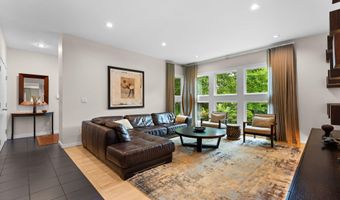 2529 Thornapple Dr, Ann Arbor, MI 48103