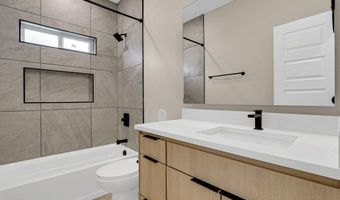 8412 Fish Pl, Sinton, TX 79821