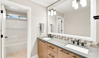12100 SW 173RD Ter, Beaverton, OR 97007