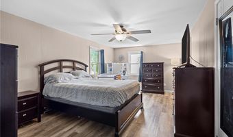 33 Belmont Ave, East Providence, RI 02914